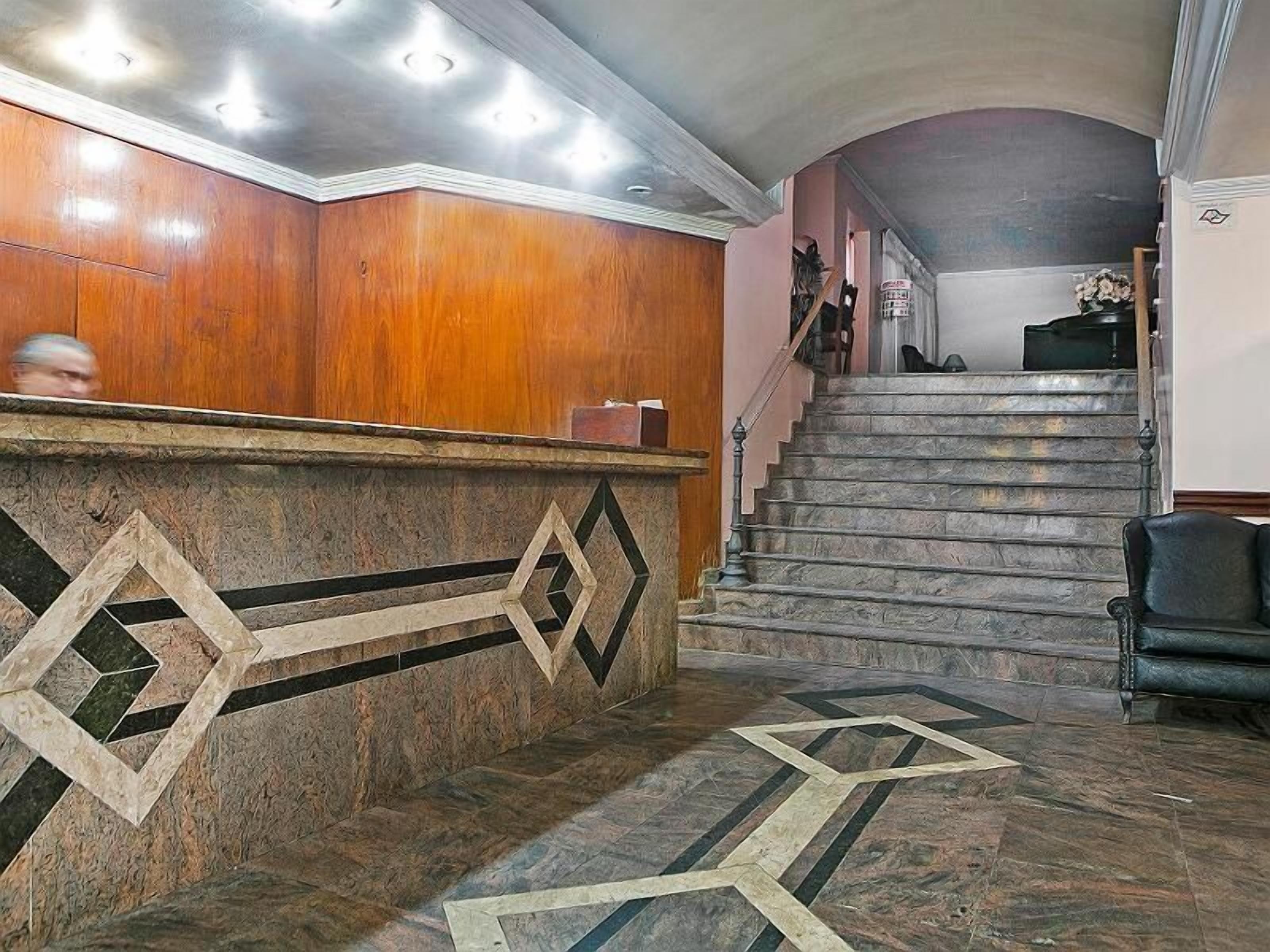 Reinales Plaza Hotel — Photos 2